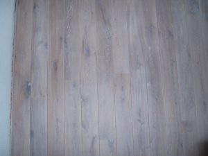 Rustiek Eiken Plankenvloer afgewerkt met witte olie